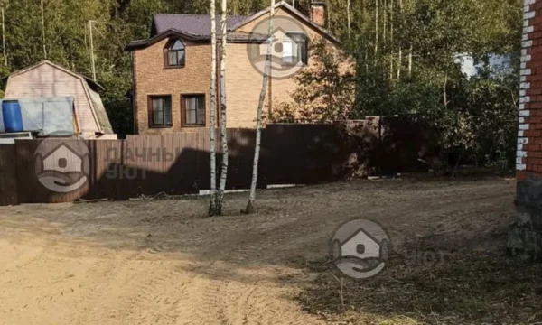 Благоустроенный участок