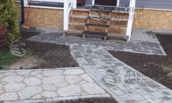 Дорожки из плитняка перед домом