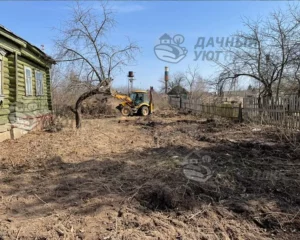 Использование погрузчика при расчистке участка