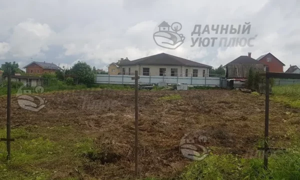 Расчищенный участок, подготовленный к строительству