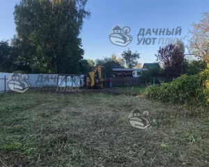Расчистка участка трактором