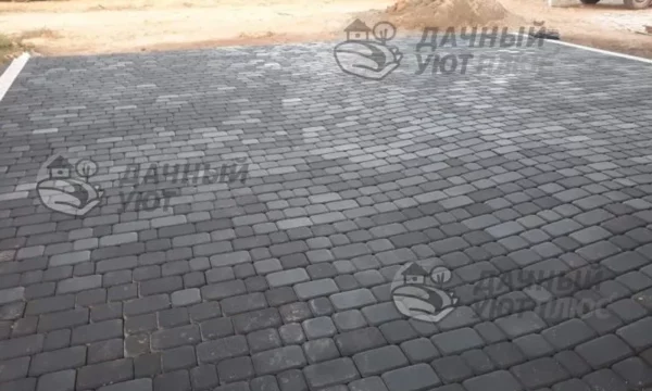 Въезд на участок из брусчатки