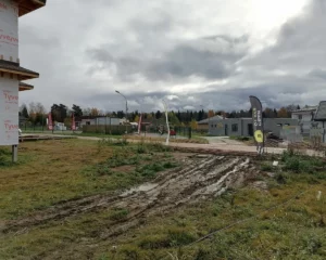 Въездная зона участка